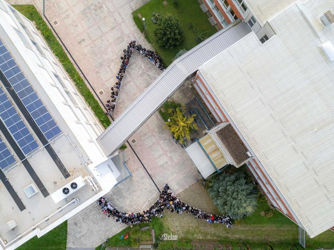 Učenici su srcem spojili dvije škole/Foto: Štefan Brajković