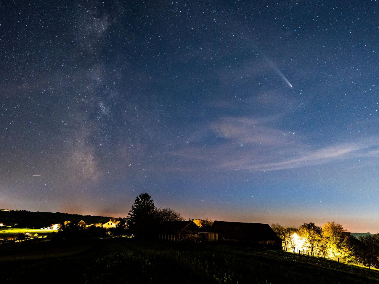 Fotografija: Komet C/2023 A3 Tsuchinshan-ATLAS zadnji put na putu pokraj Zemlje prije 80.000 godina/Foto: Saša Selihar/Crane Works