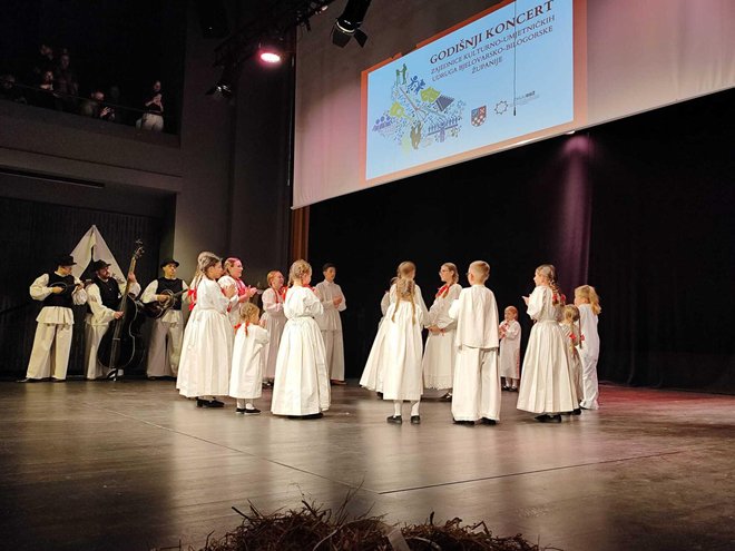 Najmlađi folkloraši ponos su svoga KUD-a/Foto: KUD Bjelovar