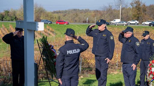 Obilježena 33. obljetnica pogibije policajaca Zdravka Leškovića, Željka Ljiljanića i Ivice Plažanina