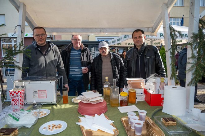 Palačinke s medom oduševile su građane/Foto: Predrag Uskoković/Grad Daruvar