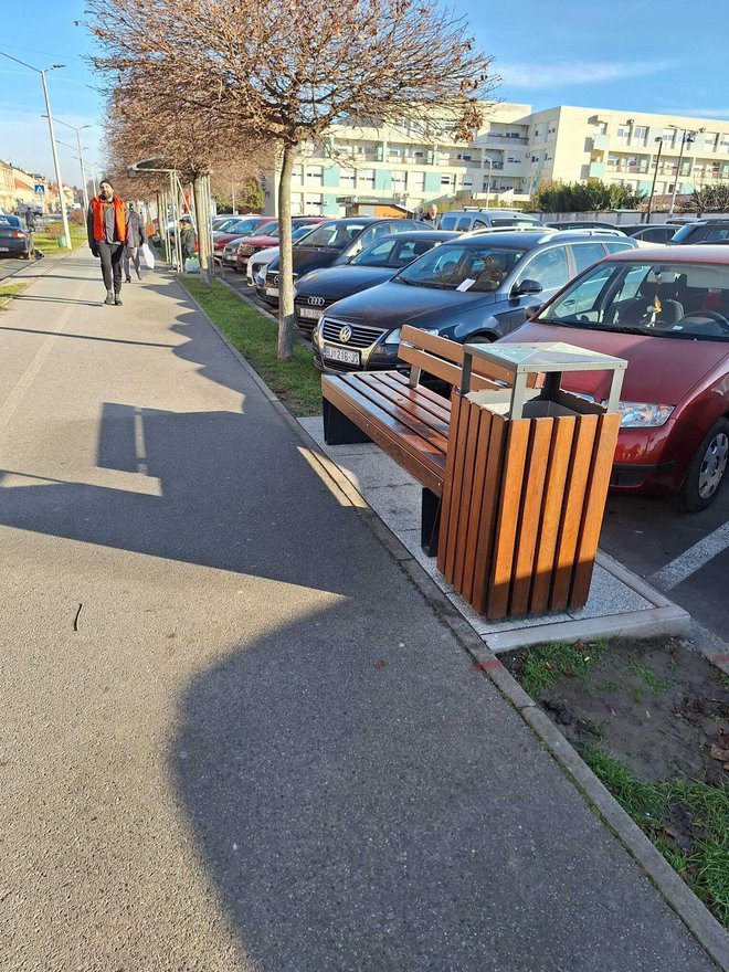 Novi koševi postavljeni su uz bolničko parkiralište/Foto: Igor Brajdić