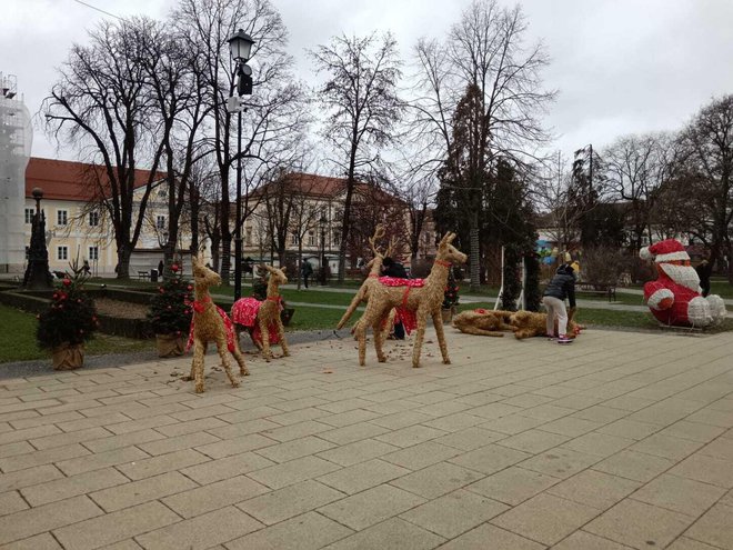 Slamnati sobovi pokleknuli su pred orkanskim vjetrom/Foto: Slavica Trgovac Martan