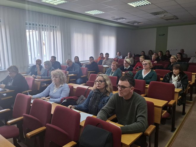 Ravnatelji na sastanku u zgradi Županije/Foto: BBŽ