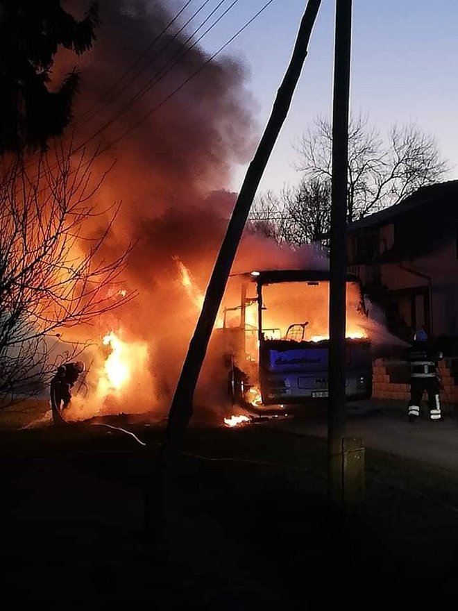 Požar Trnava autobus 2020./Foto: Privatni album