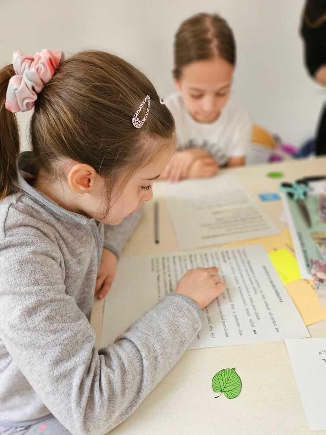 Lara obožava čak i lektire/Foto: Pučka knjižnica i čitaonica Daruvar