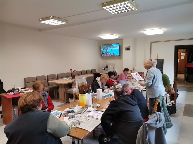 Korisnici uživaju u različitim radionicama/Foto: Udruga osoba s invaliditetom Daruvar